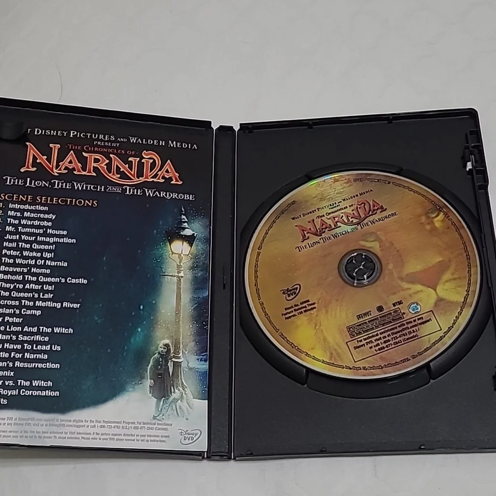 Family Movies DVD Bundle - Picture 12 of 14